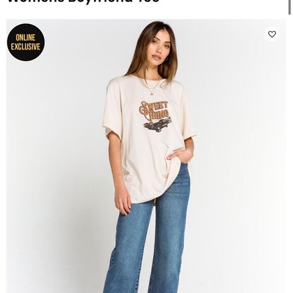 Charlie Holiday Cream Graphic Tee - Picture 4 of 7